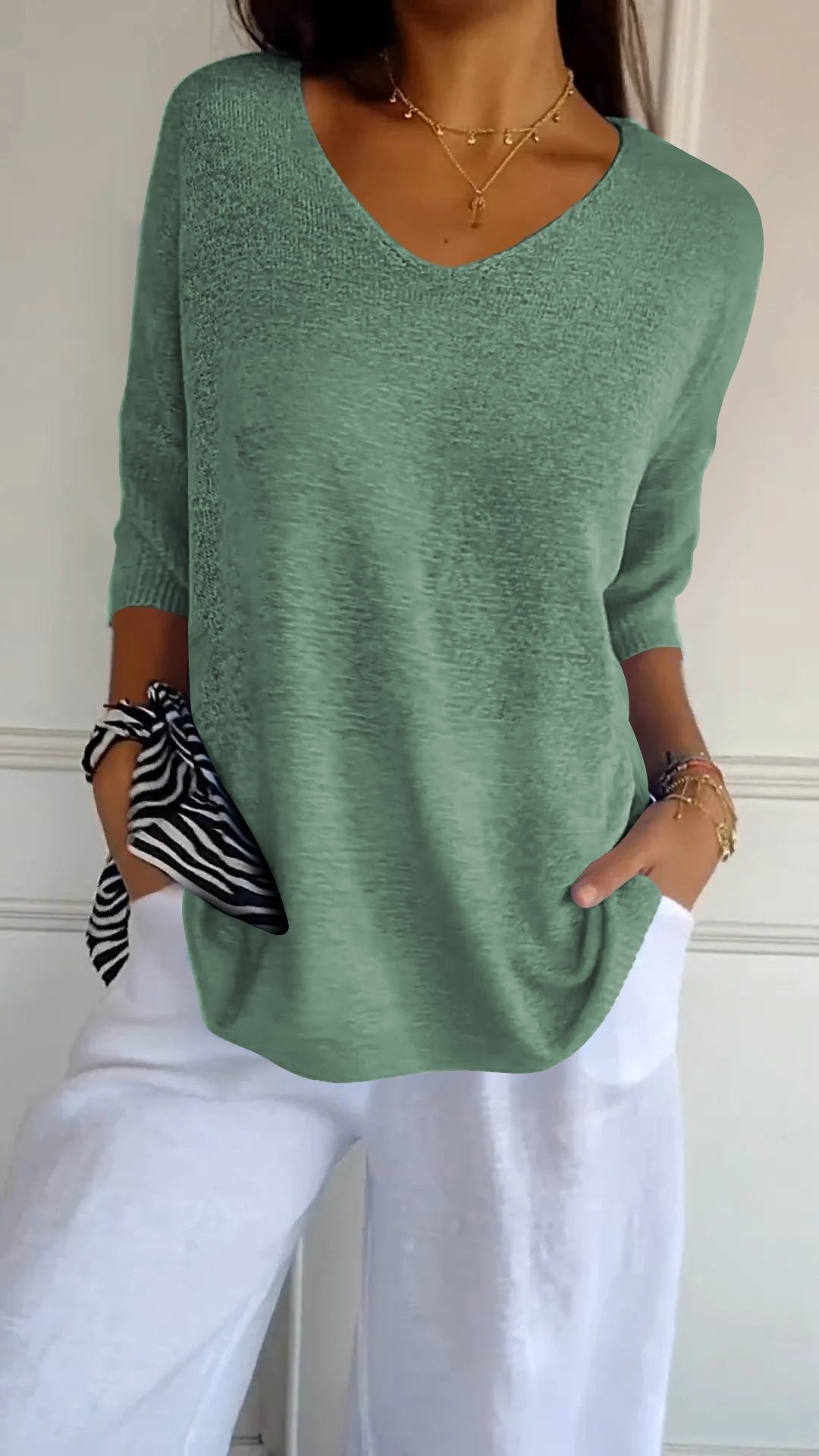 Kit 3 Blusas Luna® em Malha Leve – Decote V — Maralleve